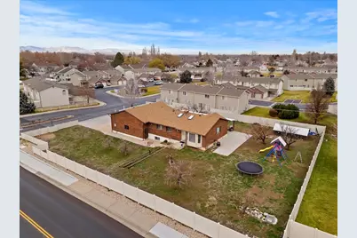 626 W 800 N, Clinton, UT 84015 - Photo 38