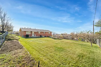725 E 600 S, Centerville, UT 84014 - Photo 20