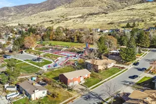 725 E 600 S, Centerville, UT 84014 - Photo 24