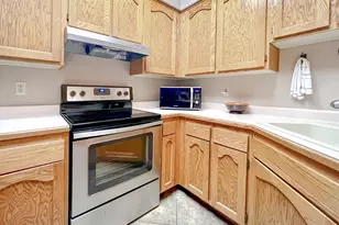 2051 W Canyon View Dr S, Saint George, UT 84770 - Photo 8