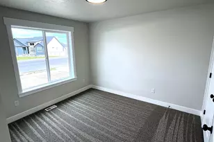 1206 N Berra Blvd, Tooele, UT 84074 - Photo 12