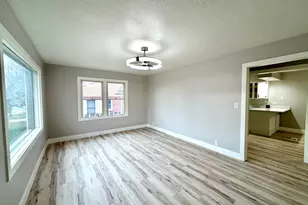 260 S 700 E, Clearfield, UT 84015 - Photo 2