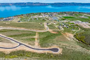 418 N Lakeview Traverse Rd, Garden City, UT 84028 - Photo 1