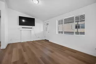 75 W 250 N, Clearfield, UT 84015 - Photo 10