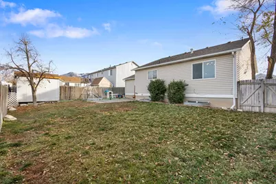228 W 670 N, Tooele, UT 84074 - Photo 32