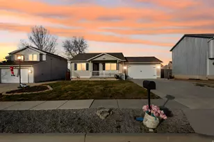 228 W 670 N, Tooele, UT 84074 - Photo 2
