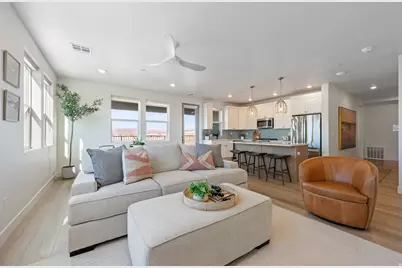 762 W Periwinkle Ln #102, Saint George, UT 84790 - Photo 4