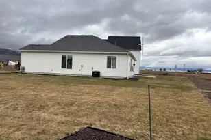 768 N 600 W, Tremonton, UT 84337 - Photo 2