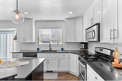 784 E 1700 S, Orem, UT 84097 - Photo 10