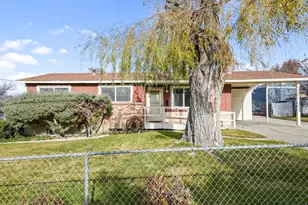 359 E 8400 S, Sandy, UT 84070 - Photo 24