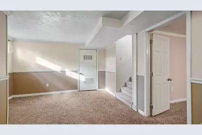 359 E 8400 S, Sandy, UT 84070 - Photo 16