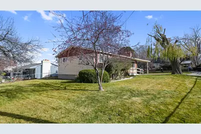 359 E 8400 S, Sandy, UT 84070 - Photo 26
