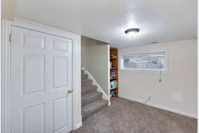 1675 S Lakewood Dr, Orem, UT 84058 - Photo 28