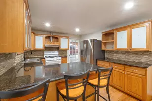 1675 S Lakewood Dr, Orem, UT 84058 - Photo 8