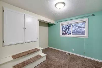 1675 S Lakewood Dr, Orem, UT 84058 - Photo 22