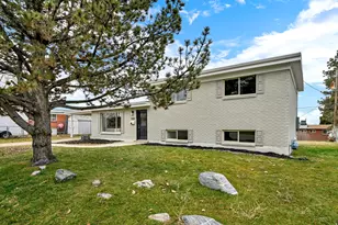 1009 N 250 W, Sunset, UT 84015 - Photo 4