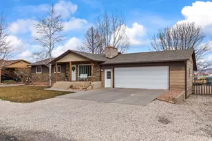 79 S 250 E, Aurora, UT 84620 - Photo 2
