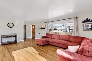 5185 S 2100 W, Roy, UT 84067 - Photo 4