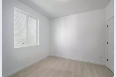 2000 E Porcupine Dr N #4157, Eagle Mountain, UT 84005 - Photo 4