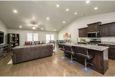 1281 S Grace Way, Layton, UT 84041 - Photo 4