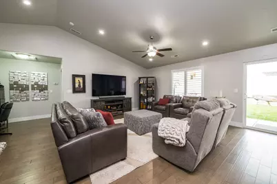 1281 S Grace Way, Layton, UT 84041 - Photo 10