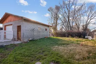 5923 S 2625 W, Roy, UT 84067 - Photo 20