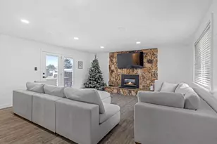 2995 E 7145 S, Cottonwood Heights, UT 84121 - Photo 12