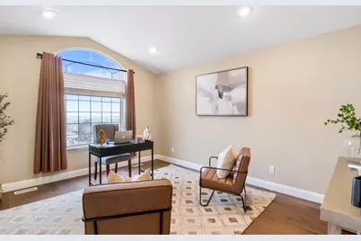 874 Avalon Hills Dr, Ogden, UT 84404 - Photo 2