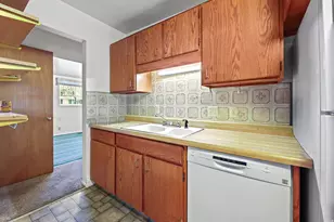 185 Crest Cir, Tooele, UT 84074 - Photo 8