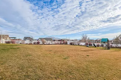 2098 E Elkhorn Rd, Eagle Mountain, UT 84005 - Photo 54