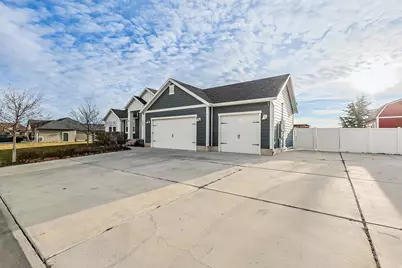 2098 E Elkhorn Rd, Eagle Mountain, UT 84005 - Photo 62