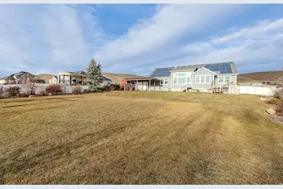 2098 E Elkhorn Rd, Eagle Mountain, UT 84005 - Photo 56
