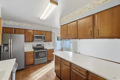 4608 S Locust Ln E, Holladay, UT 84117 - Photo 14