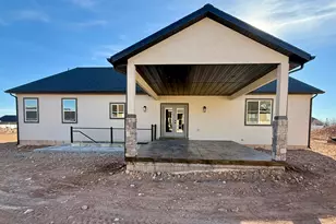 1198 W Grayhawk Loop, Roosevelt, UT 84066 - Photo 6