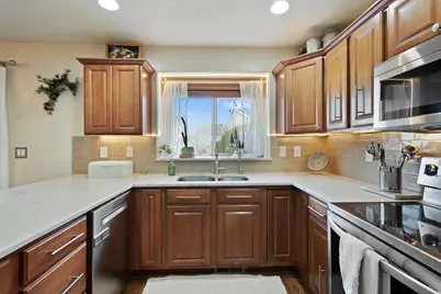 2196 N 2350 W, Lehi, UT 84043 - Photo 8