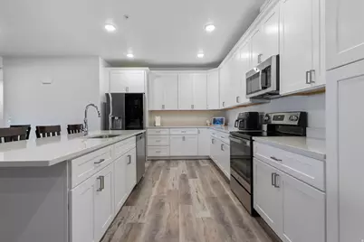 8392 S Sky Mirror Ln W #204, Midvale, UT 84047 - Photo 8