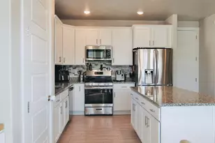 552 S 1525 W, Syracuse, UT 84075 - Photo 6