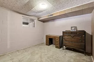 1325 E Milne Ln, Cottonwood Heights, UT 84047 - Photo 28