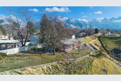 1325 E Milne Ln, Cottonwood Heights, UT 84047 - Photo 18