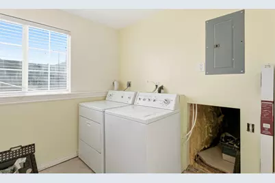 566 W 450 N, Tremonton, UT 84337 - Photo 30