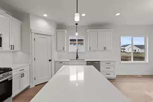 273 N 300 W, Preston, ID 83263 - Photo 4