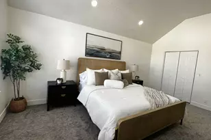 3566 E Wasatch Hills Ln, Salt Lake City, UT 84121 - Photo 16