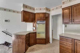 2242 E Kensington Ave S, Salt Lake City, UT 84108 - Photo 6