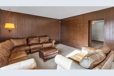 2242 E Kensington Ave S, Salt Lake City, UT 84108 - Photo 12