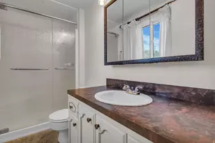 2242 E Kensington Ave S, Salt Lake City, UT 84108 - Photo 18