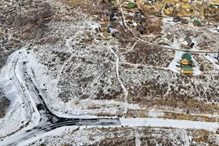 574 N Crestview Dr, Garden City, UT 84028 - Photo 2