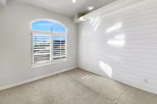 969 S View Crest Ln, Kaysville, UT 84037 - Photo 10