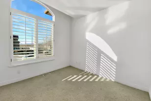 969 S View Crest Ln, Kaysville, UT 84037 - Photo 14