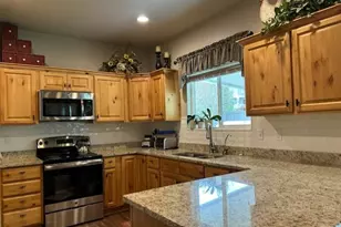 7253 N Skyview Ln, Eagle Mountain, UT 84005 - Photo 4