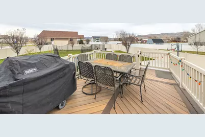 888 W 460 S, Tremonton, UT 84337 - Photo 32